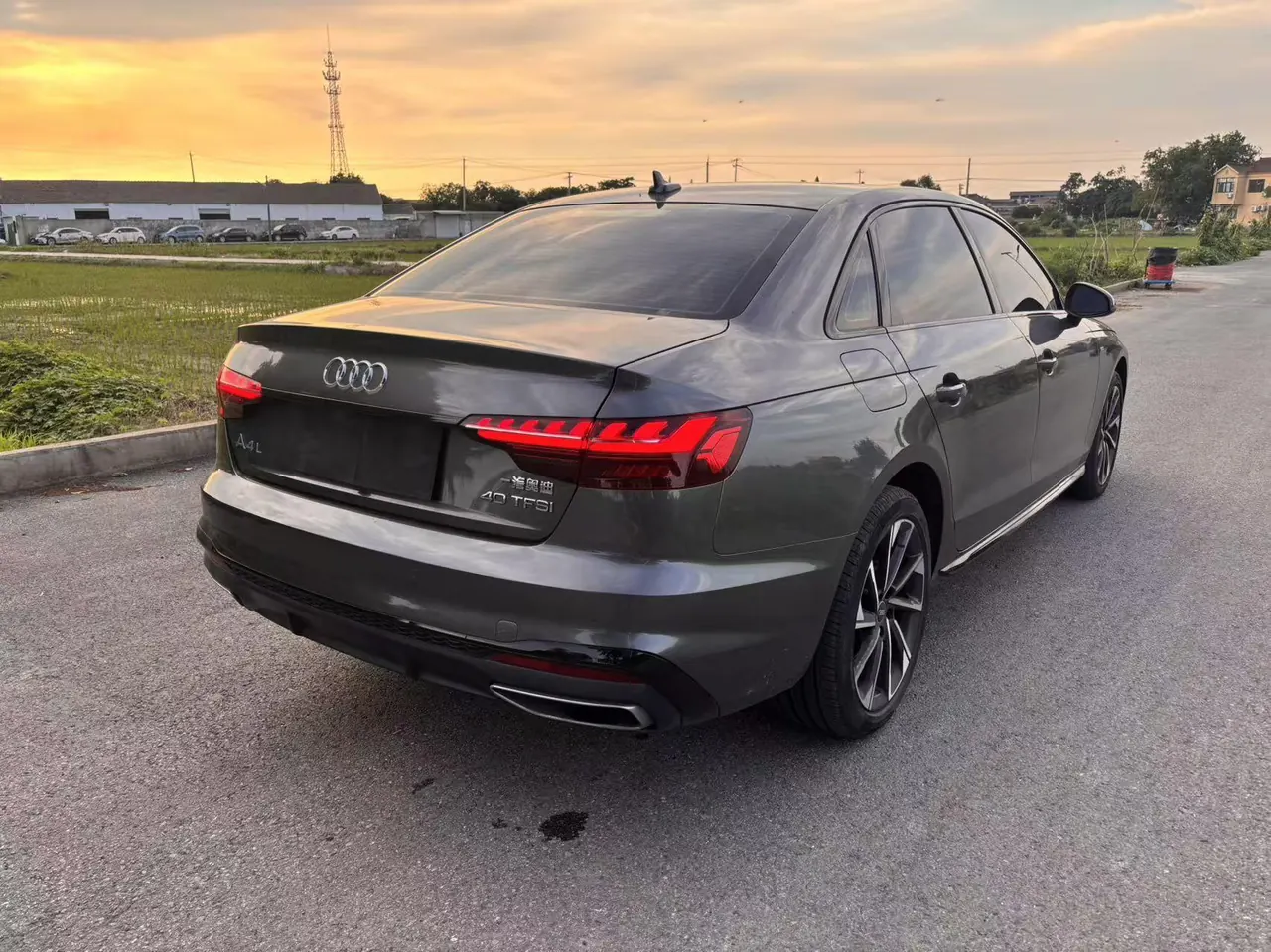 Audi 2023 A4L 2.0TFSI 40TFSI Deluxe Dynamic Automatic 3