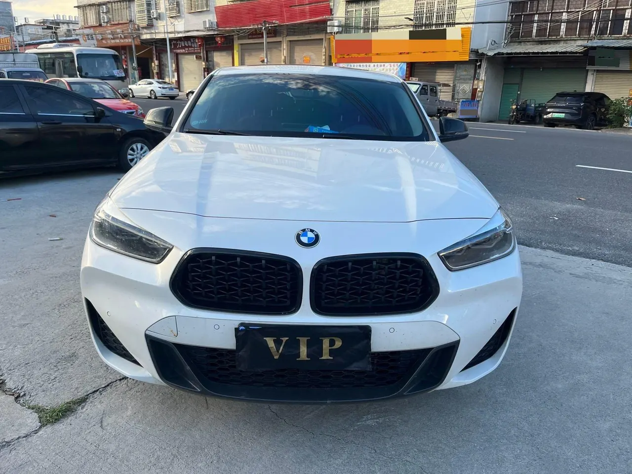 BMW 2023 X2 sDrive25i 2.0T M sports obsidian night version automatic gear 2
