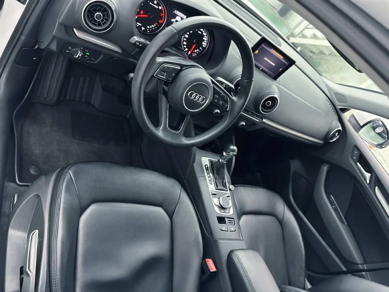 Audi 2020 A3 Sportback 1.4TFSI 35TFSI aggressive (modified) automatic gear 5