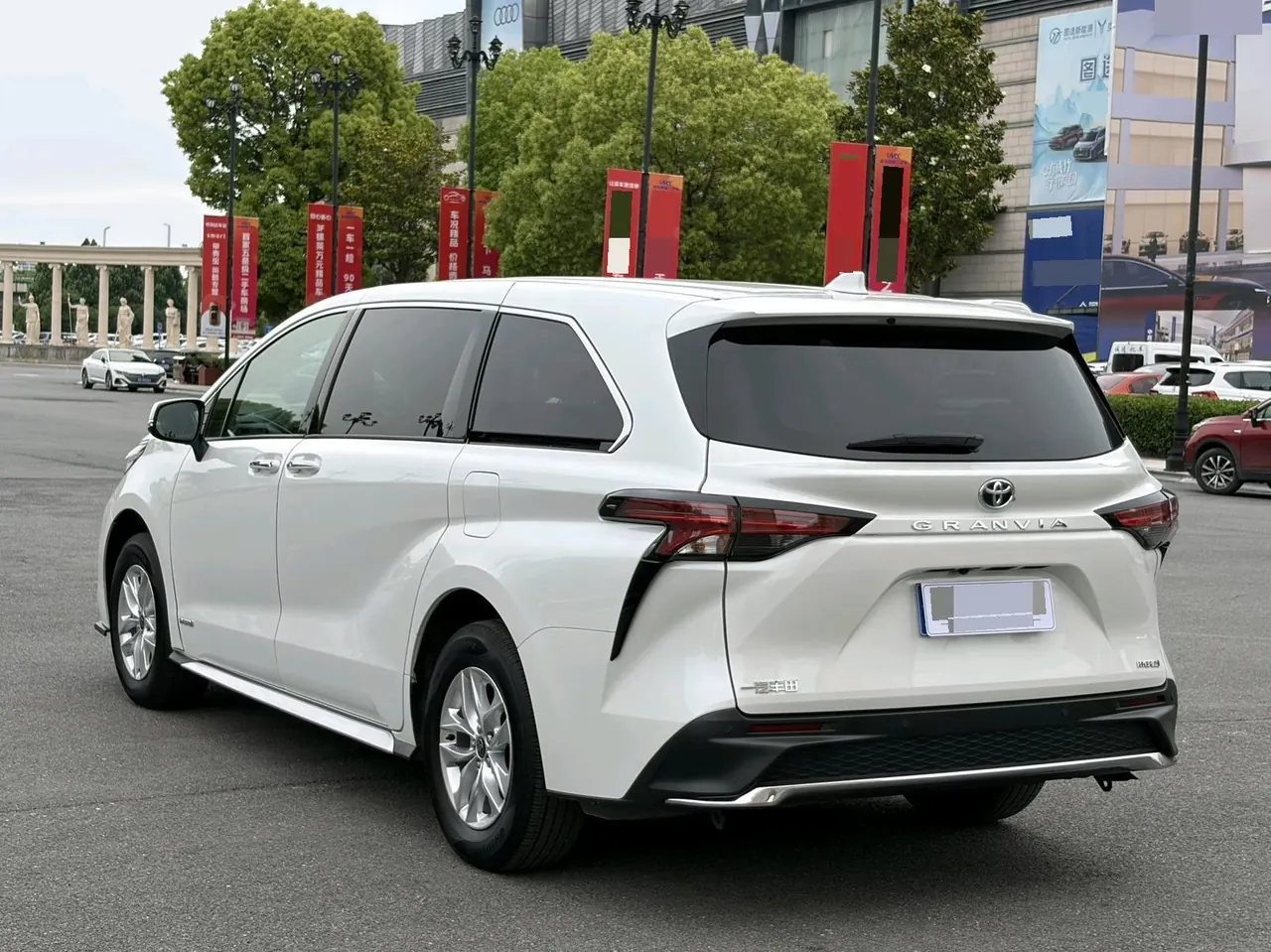 Toyota 2024 Grevia HYBRID 2.5 Stepless Comfort Edition Automatic Transmission 13