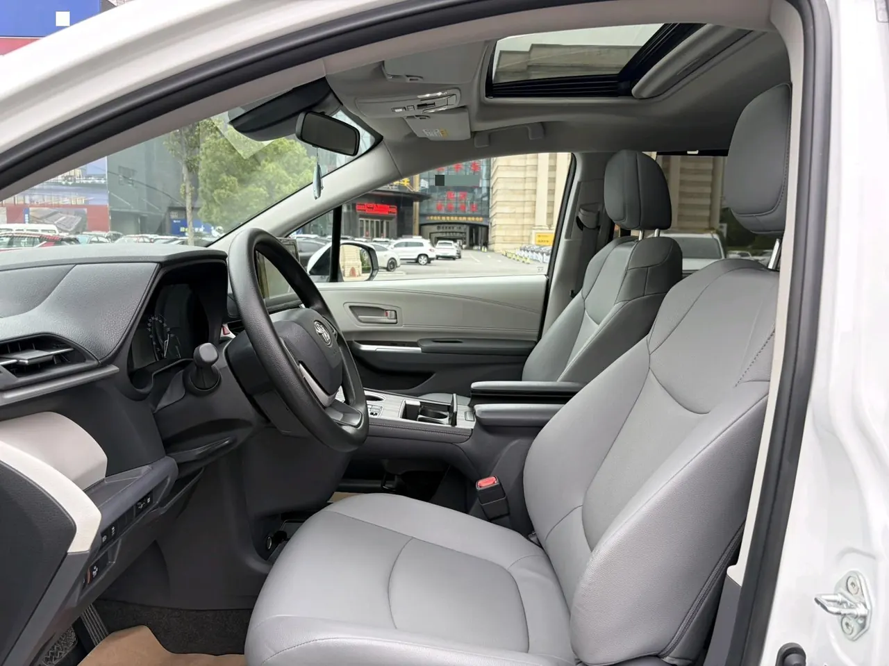 Toyota 2024 Grevia HYBRID 2.5 Stepless Comfort Edition Automatic Transmission 5