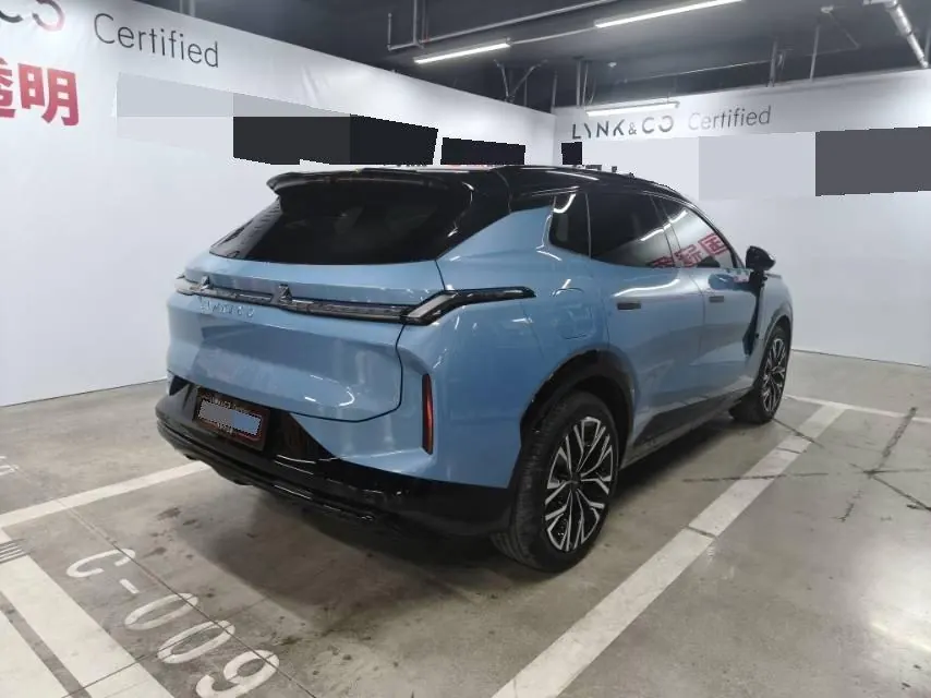 LYNK&amp;CO 2026 LYNK&amp;CO 08 EM-P 1.5T 210 Four-wheel Drive Performance Ultra H7 Automatic Gear 3