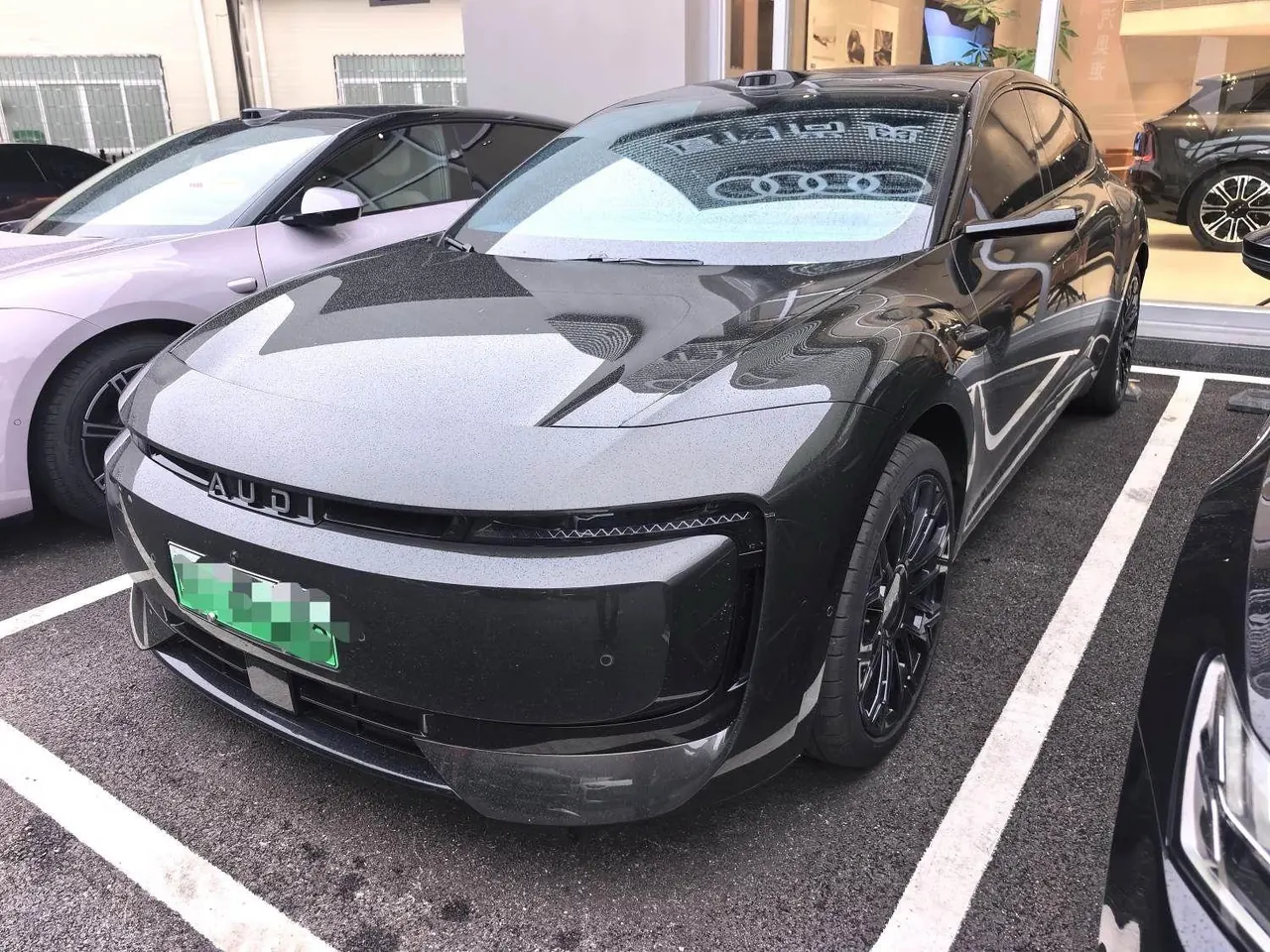 Открыть галерею: Audi 2026 E5 Sportback Pioneer Quattro Automatic