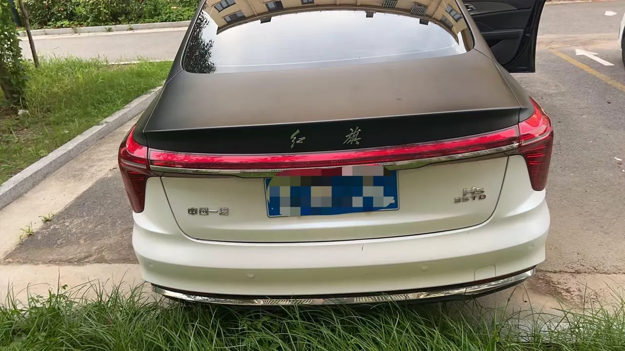 HongQi 2023 H5 1.5T Zhilian Flag Rhyme Edition Automatic Gear 6