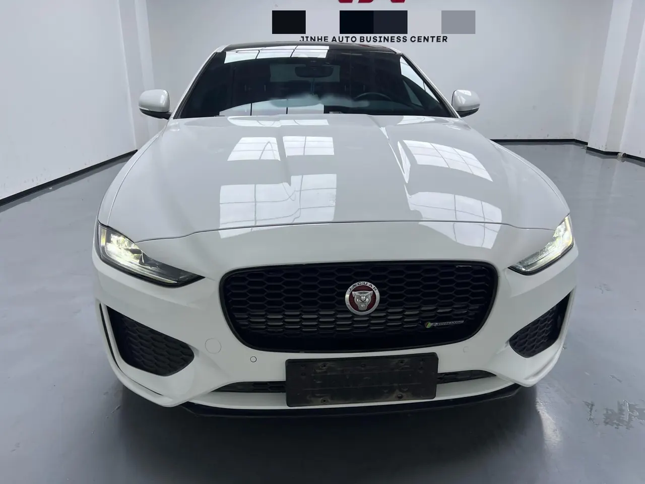 Jaguar 2021 XEL 2.0T 200PS R-DYNAMIC Youth Sports Edition Automatic Gear 2