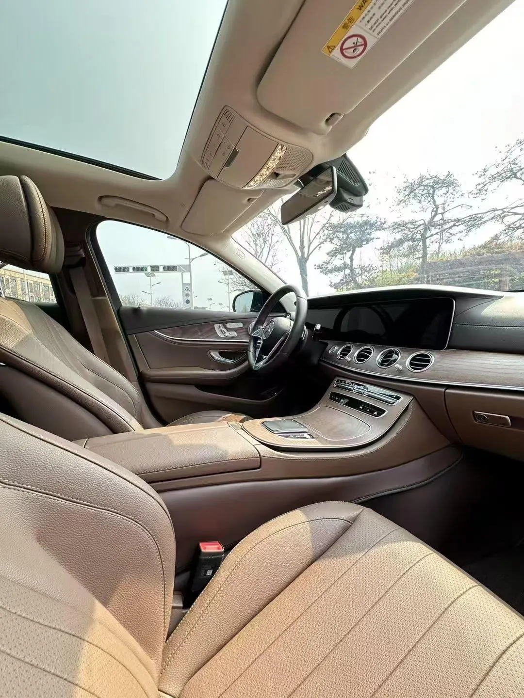 Mercedes Benz E Class 2023 E 300 L 2.0T Luxury Automatic Gear 4