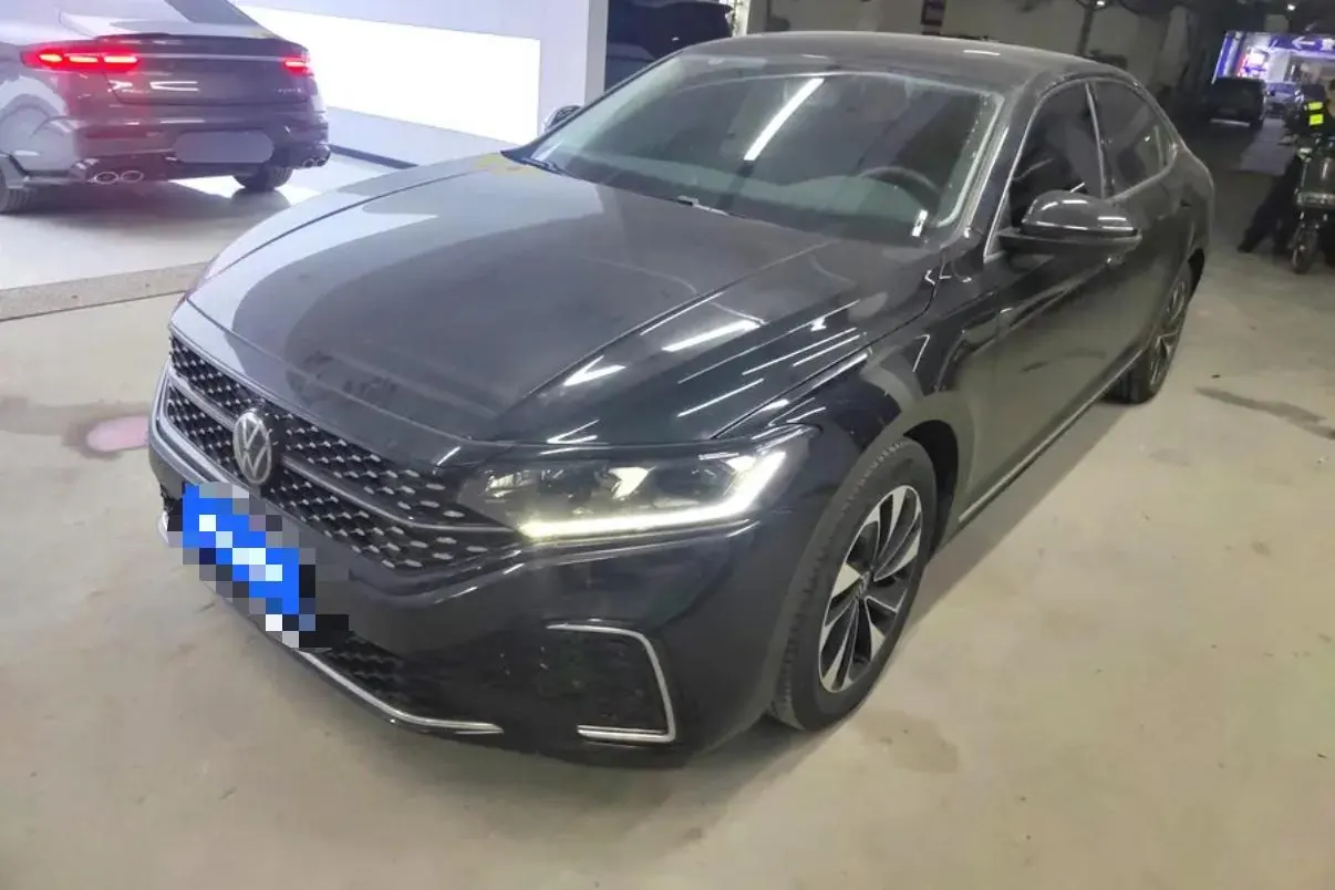 Open image lightbox: Volkswagen 2024 Passat 1.4TSI 280TSI Star Elite Edition Automatic Transmission