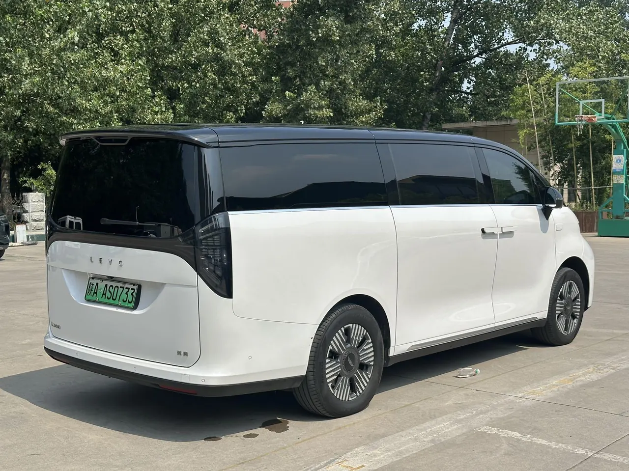 LEVC 2024 L 380 140 8-seat 4-wheel Max automatic gear 7
