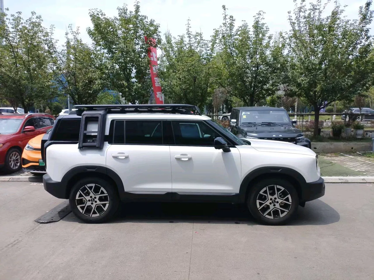 Beijing 2026 BJ30 1.5T Traveler Two-Drive Advanced Edition Automatic Gear 3