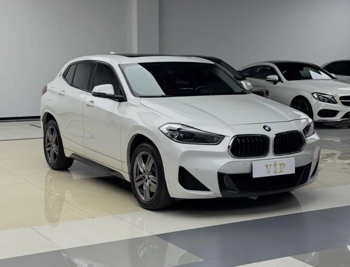 BMW 2022 X2 sDrive25i 2.0T M sports suit automatic gear 2