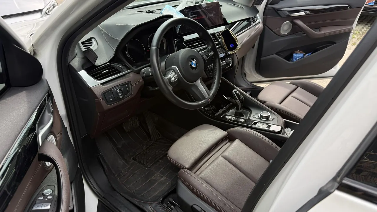 BMW 2022 X2 sDrive25i 2.0T M sports suit automatic gear 3