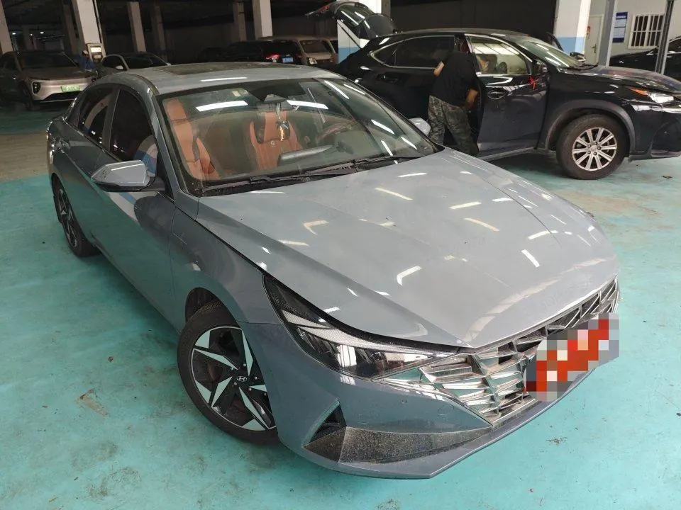 Hyundai 2023 Elantra -3-compartment 1.4TGDi 240TGDi N Line LUX Premium Automatic 3