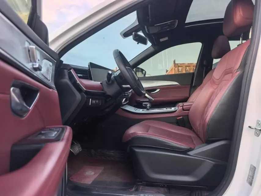 Jetour 2023 X70 PLUS 1.6T Strong 5-seat Automatic Gear 4