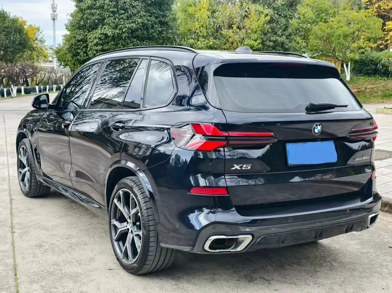 BMW 2023 X5 xDrive30Li 48V 2.0T exclusive M sports suit automatic gear 6