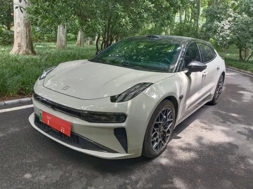 Zeekr 2024 Zeekr 001 WE Edition 95kWh Four-wheel Drive Automatic - View 1