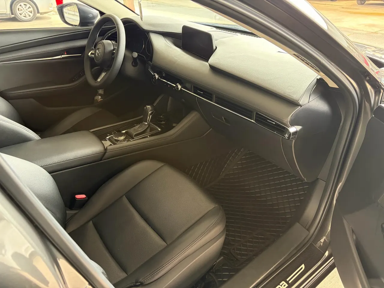 Mazda 3 Oncorsela 2021 Mazda 3 Oncorsela-sedan 2.0 quality dazzle version automatic transmission 6