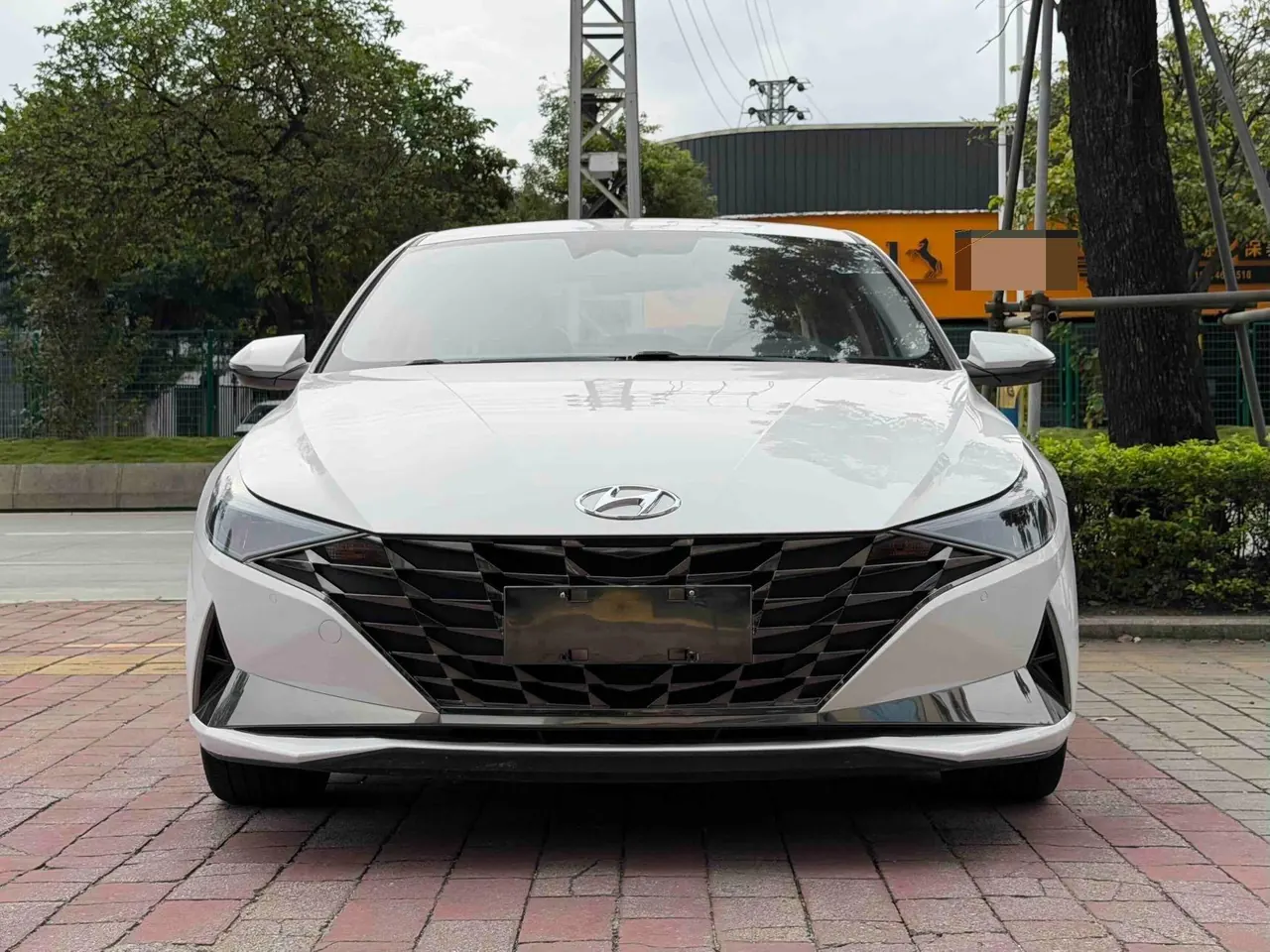 Hyundai 2021 Elantra -3-compartment 1.5 stepless LUX premium automatic gear 2