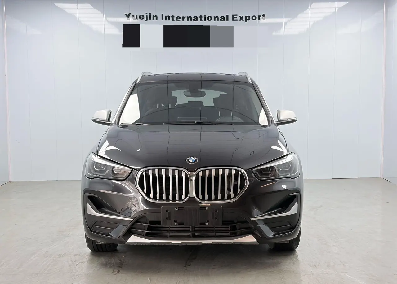BMW 2022 X1 sDrive20Li 1.5T fashion automatic gear 2
