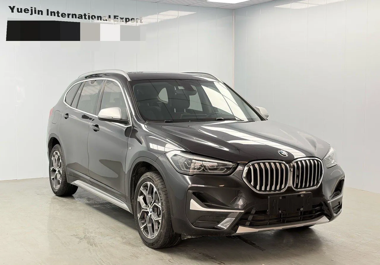 BMW 2022 X1 sDrive20Li 1.5T fashion automatic gear 3