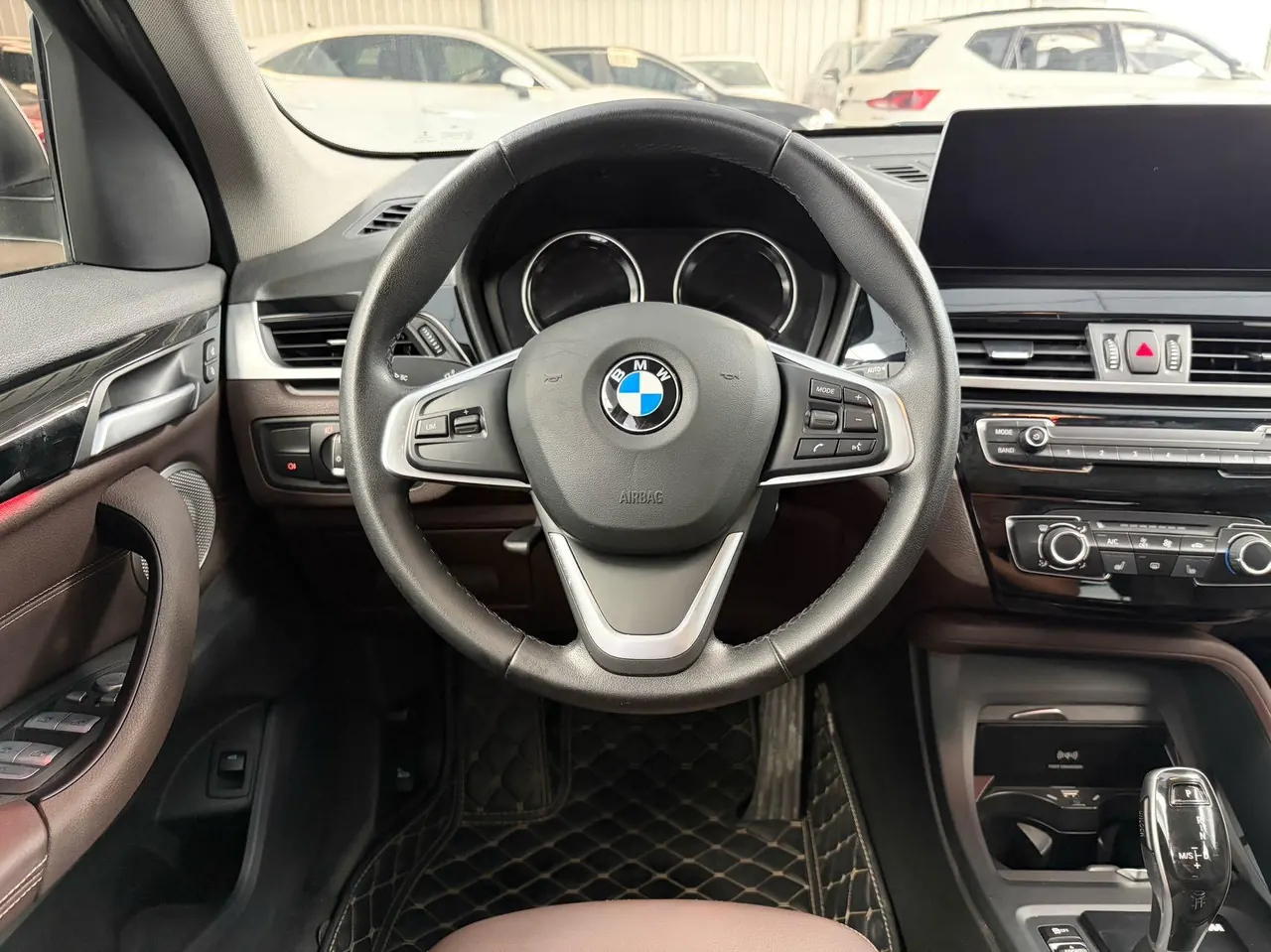 BMW 2022 X1 sDrive20Li 1.5T fashion automatic gear 4