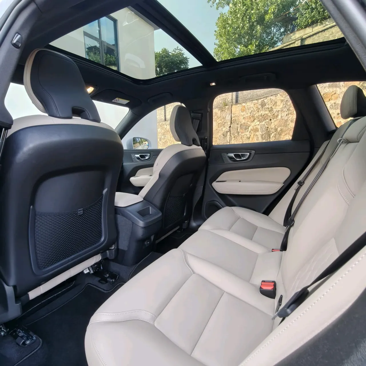 Volvo 2026 XC60 48V 2.0T B5 All-Wheel Drive Intelligent Luxury Edition Automatic Transmission 3