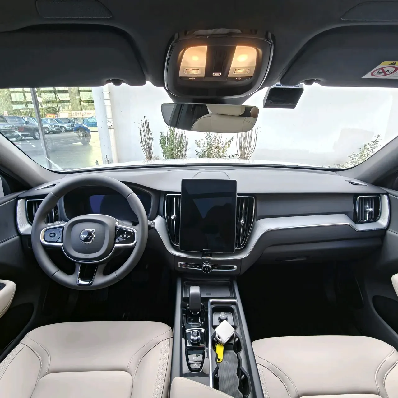 Volvo 2026 XC60 48V 2.0T B5 All-Wheel Drive Intelligent Luxury Edition Automatic Transmission 4