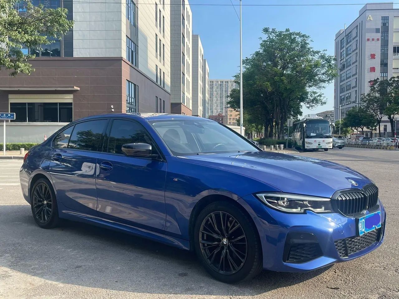 BMW 3 Series 2021 325Li 2.0T M Sports Obsidian Night Kit (Changed) Automatic Gear 3