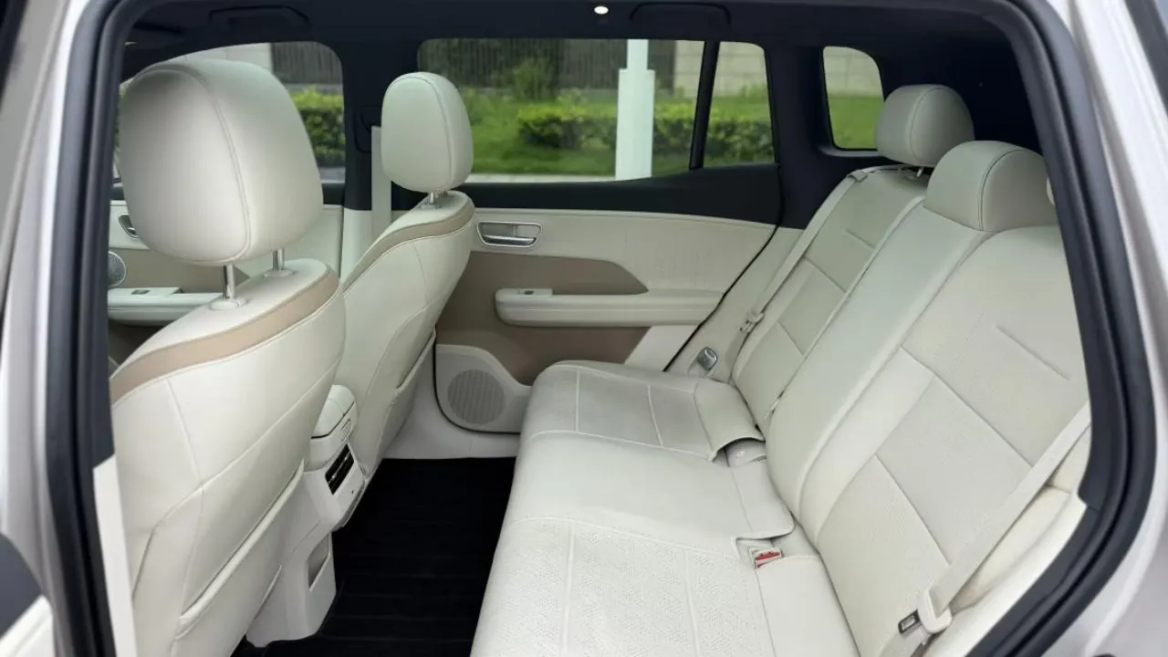 Toyota 2025 Platinum Intelligence 3X 520 Pro Advanced Intelligence Driving Edition Automatic Gear 9
