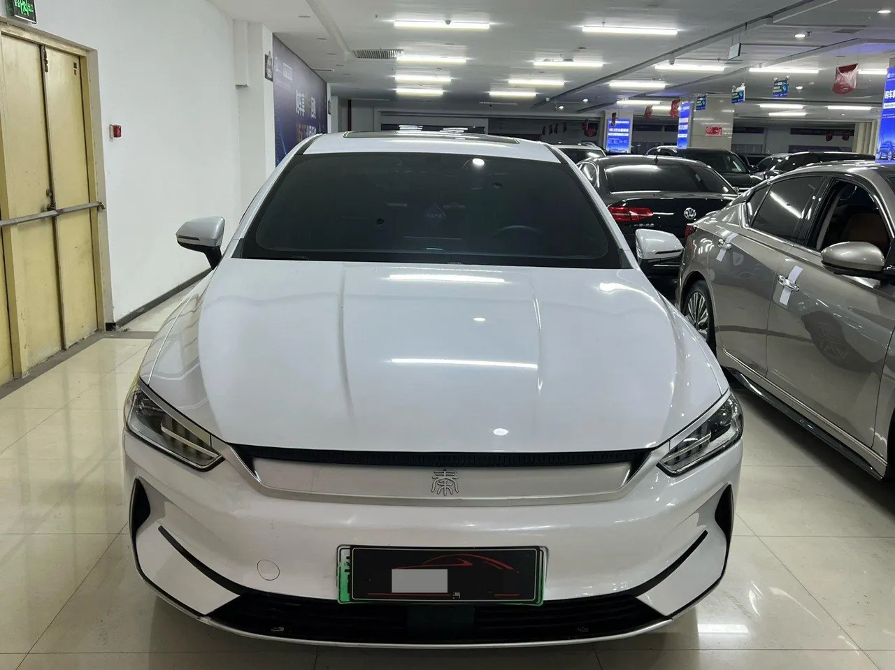 BYD 2021 Qin PLUS EV 400KM Luxury Automatic Gear 2