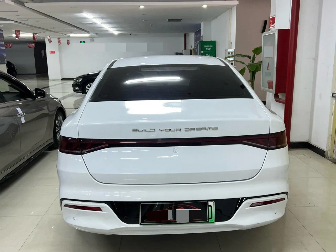 BYD 2021 Qin PLUS EV 400KM Luxury Automatic Gear 8