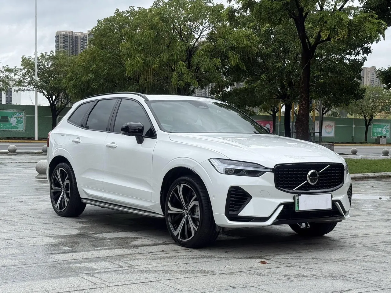 Volvo XC60 New Energy 2022 XC60 PHEV 2.0T T8 Long Endurance Four-wheel Drive Zhiyuan Sports Edition Automatic Gear 3