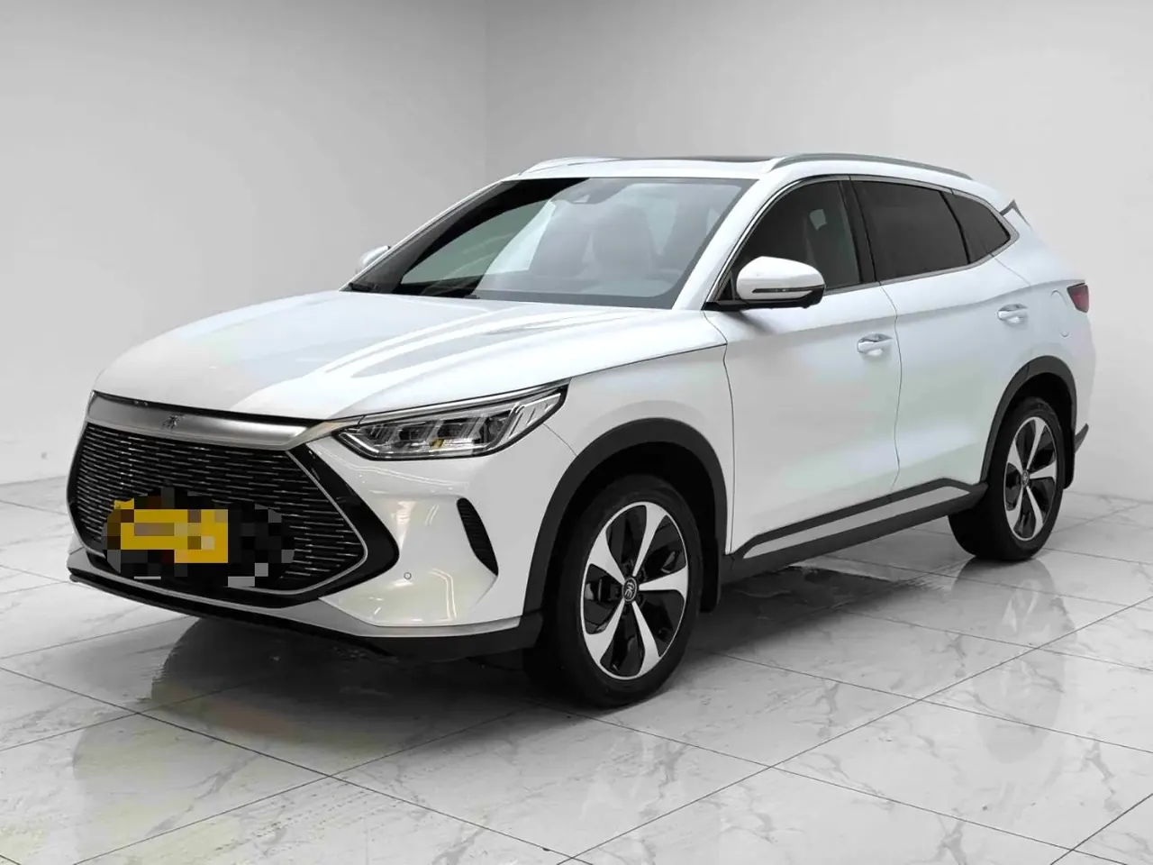 BYD Song PLUS New Energy 2021 Song PLUS DM-i 1.5 Stepless 51KM Honorable Automatic Gear - View 1