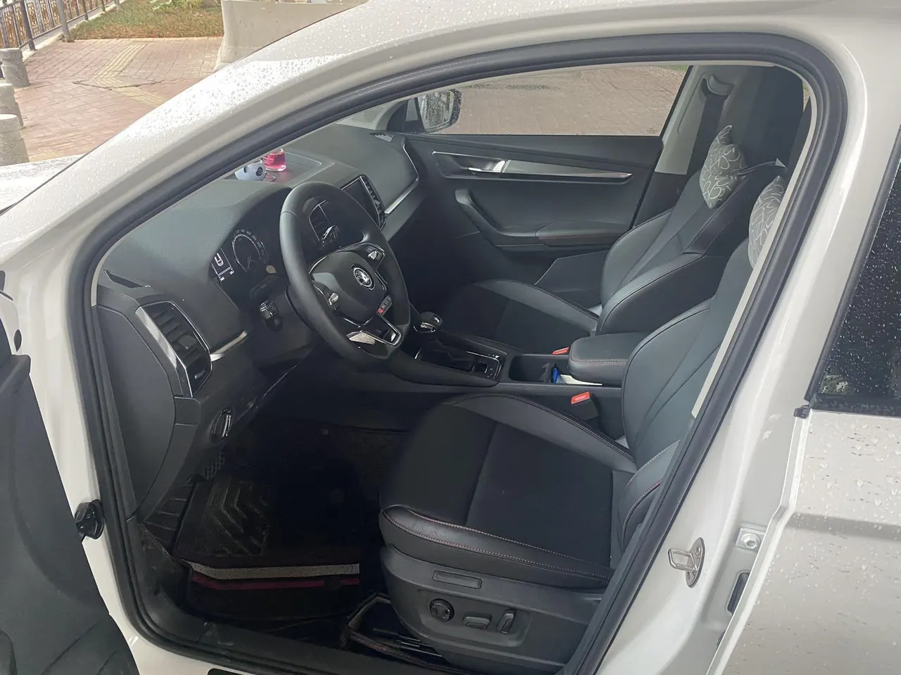 Skoda 2021 Keluoke 1.4TSI TSI280 Deluxe Edition Automatic Gear 2