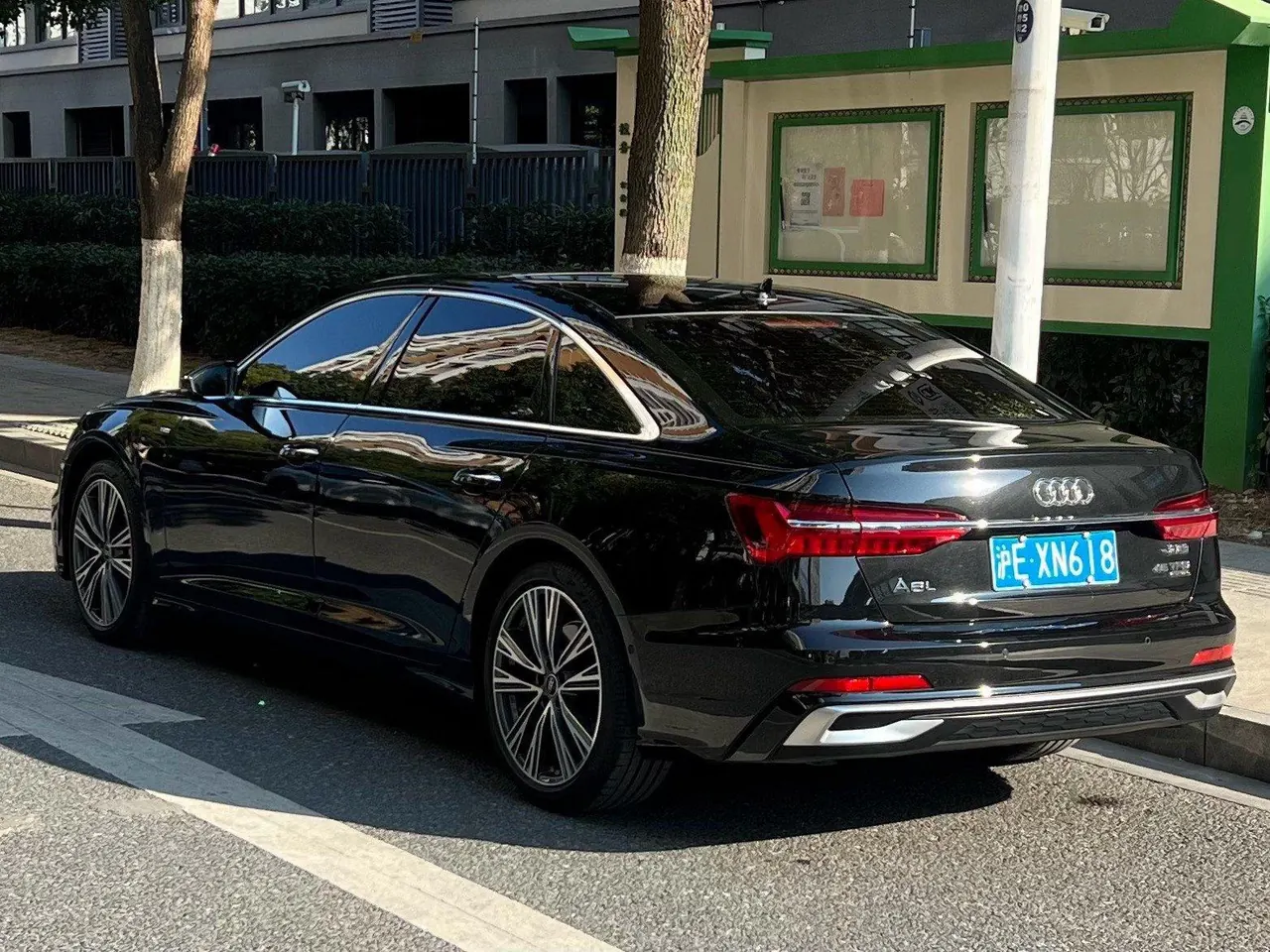 Audi 2025 A6L 2.0TFSI 45TFSI Quattro enjoy dynamic automatic transmission 6