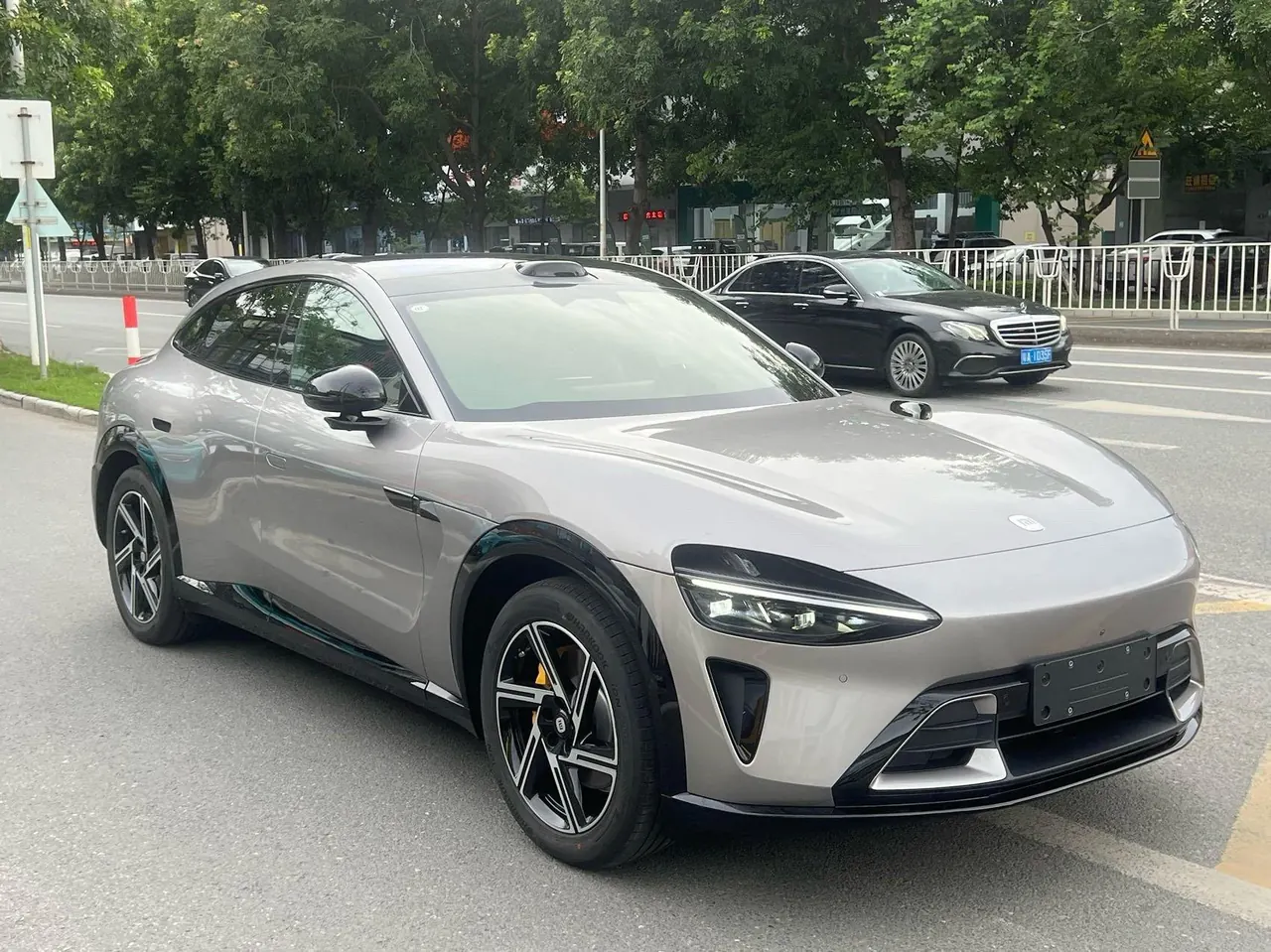MI 2025 YU7 Long Endurance Rear Drive Automatic Gear 3