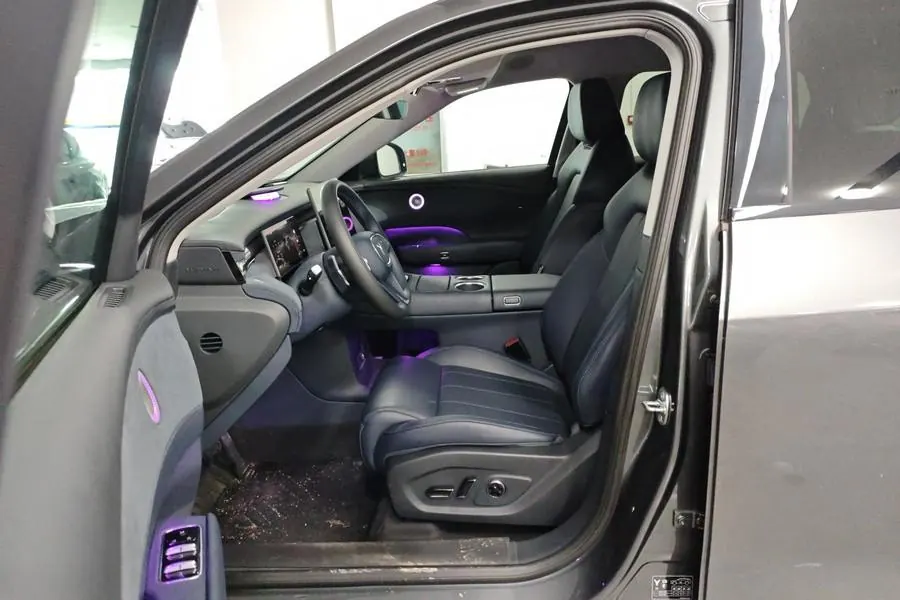 Voyah 2025 FREE four-wheel drive dry Kun version of automatic gear 5
