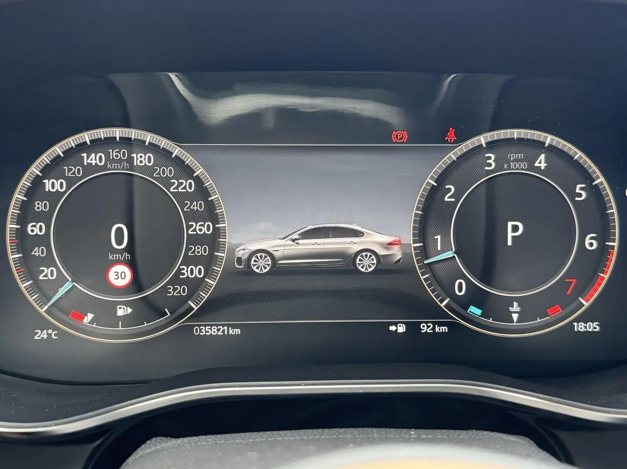 Jaguar 2023 XFL 2.0T P 12500.00g Drive Enjoy Deluxe Edition Automatic Gear 7