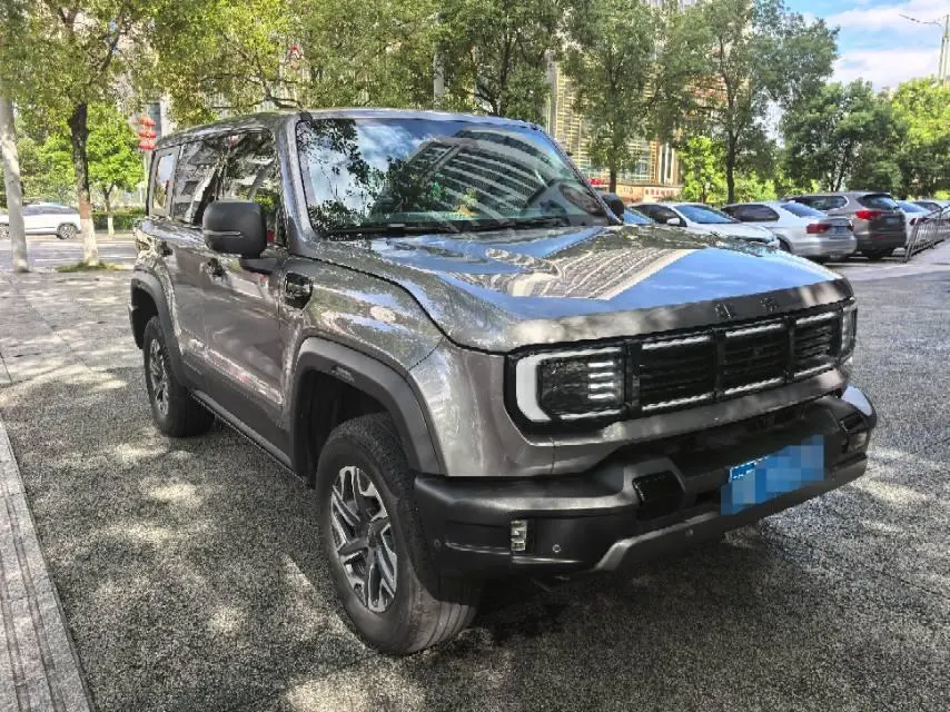 Beijing 2024 BJ40 2.0T City Hunter Edition Chivalrous Automatic Gear 3