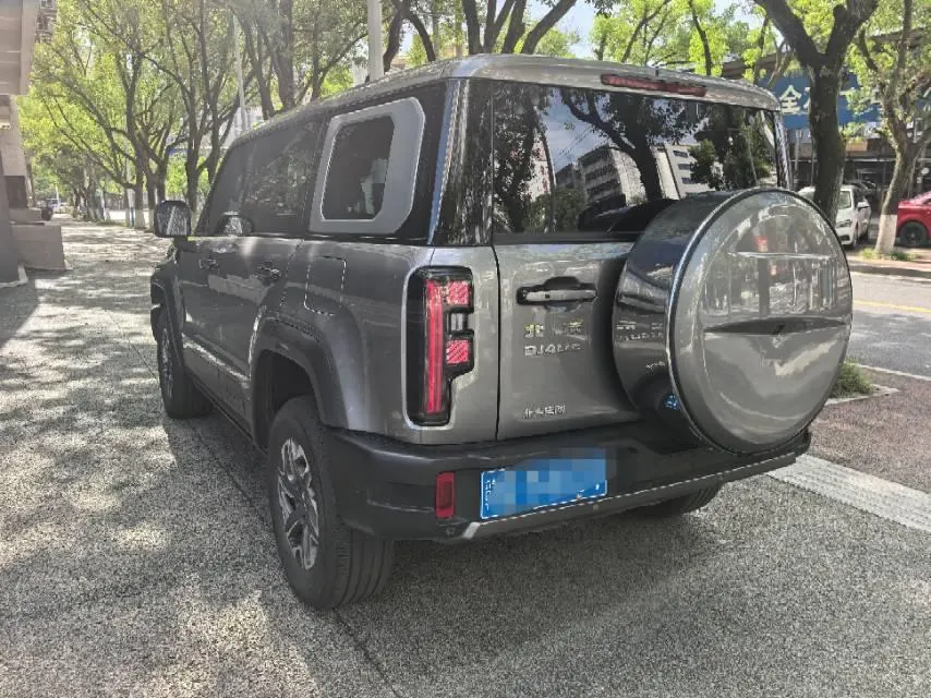 Beijing 2024 BJ40 2.0T City Hunter Edition Chivalrous Automatic Gear 5