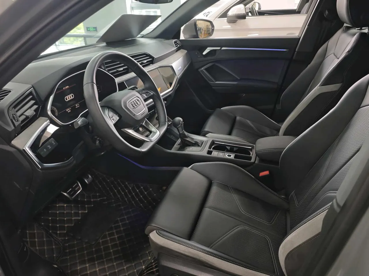 Audi 2024 Q3 1.5TFSI 35TFSI Fashion Dynamic Automatic 6
