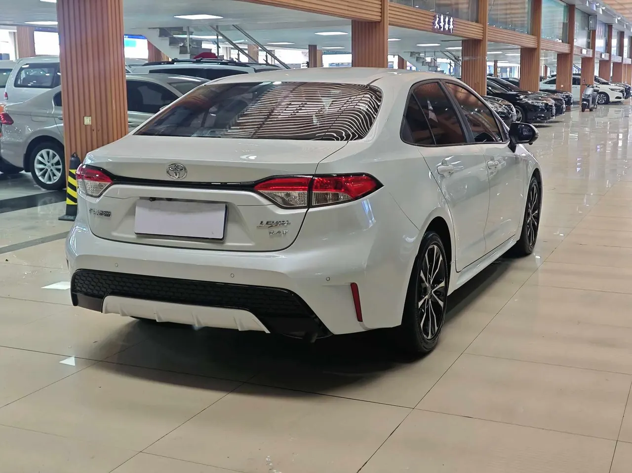 Toyota 2021 Lei Ling 1.2T Stepless 185T Sports Edition Automatic Gear 6