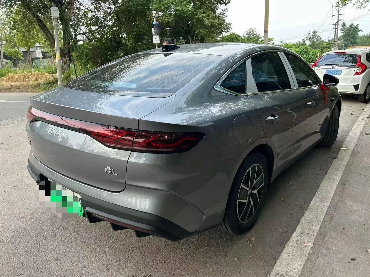 BYD 2025 Qin L DM-i 1.5 stepless smart driving version 120KM leading automatic gear 3