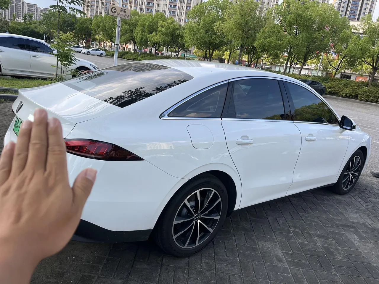 Roewe 2025 D7 DMH 1.5 World Championship Edition Automatic Gear 2