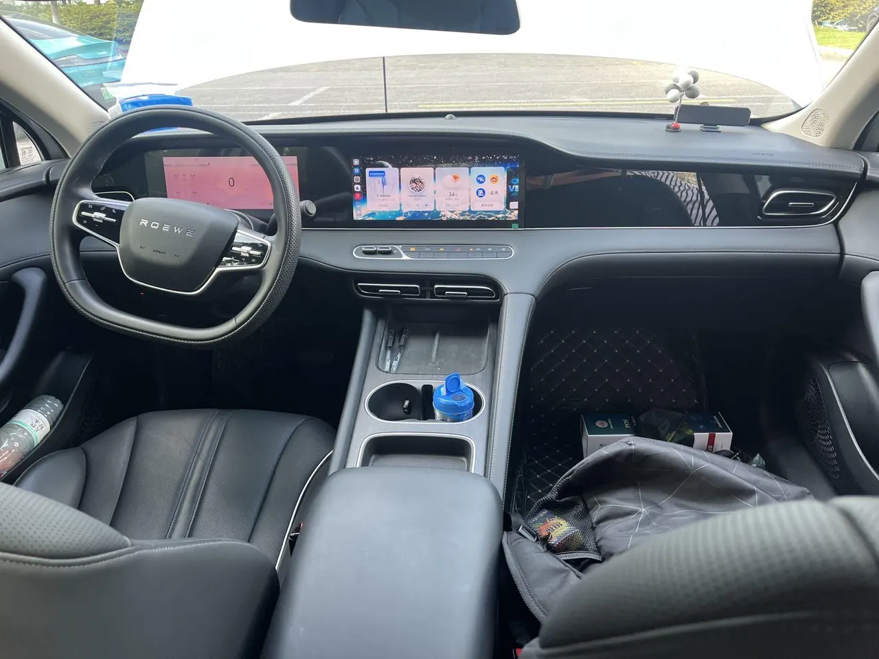 Roewe 2025 D7 DMH 1.5 World Championship Edition Automatic Gear 4