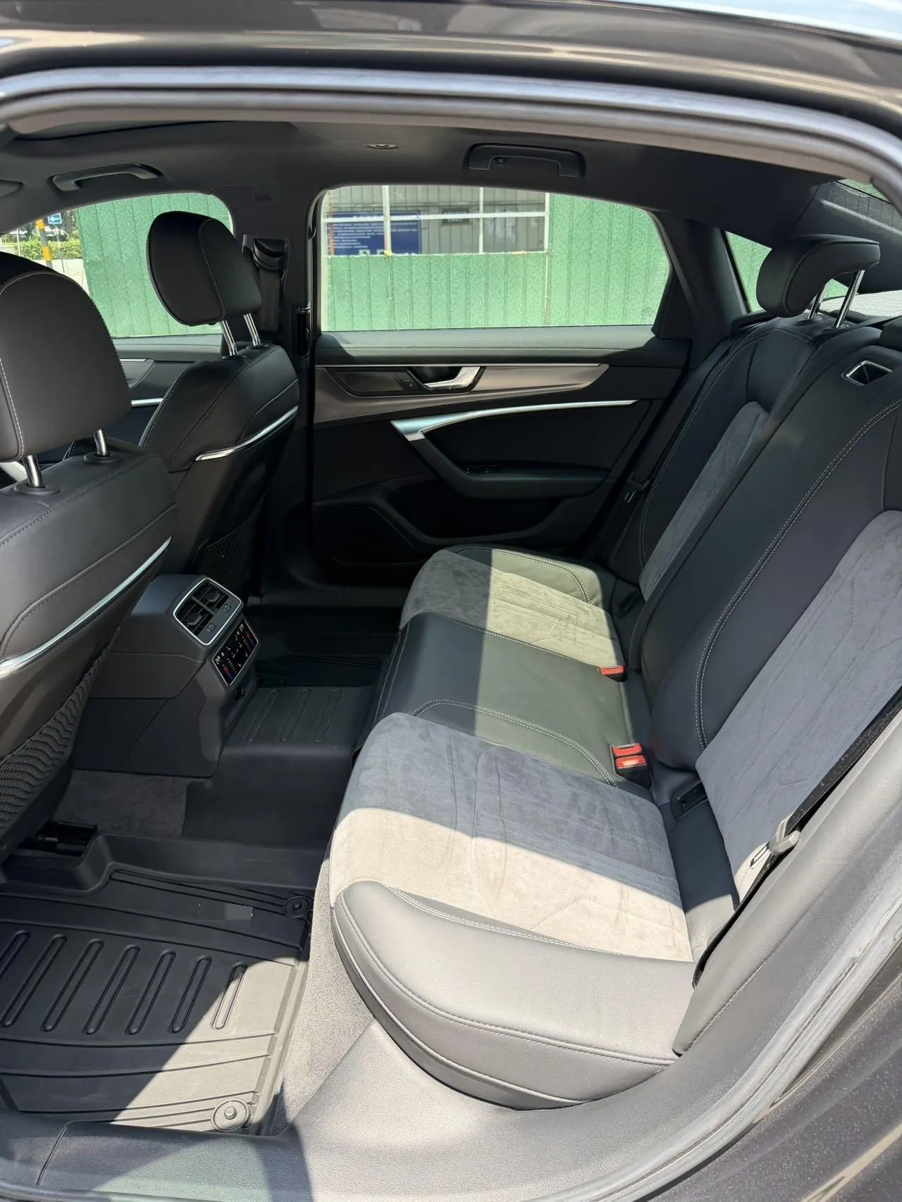 Audi 2021 A6L 2.0TFSI 45TFSI Quattro Selected Elegant Automatic Gear 6