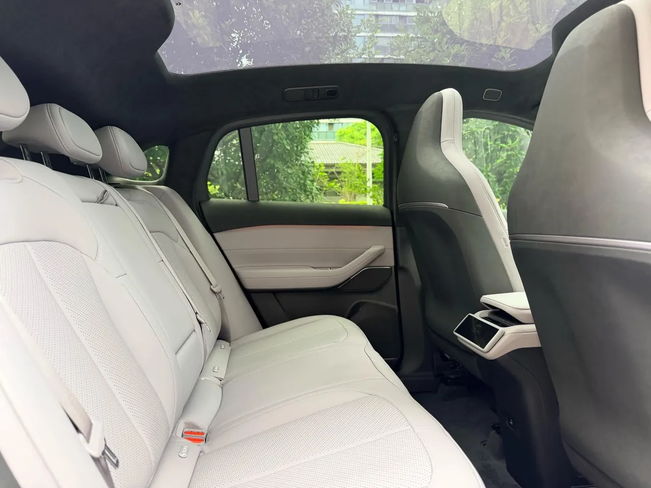 NIO 2023 EC6 75kWh automatic transmission 9