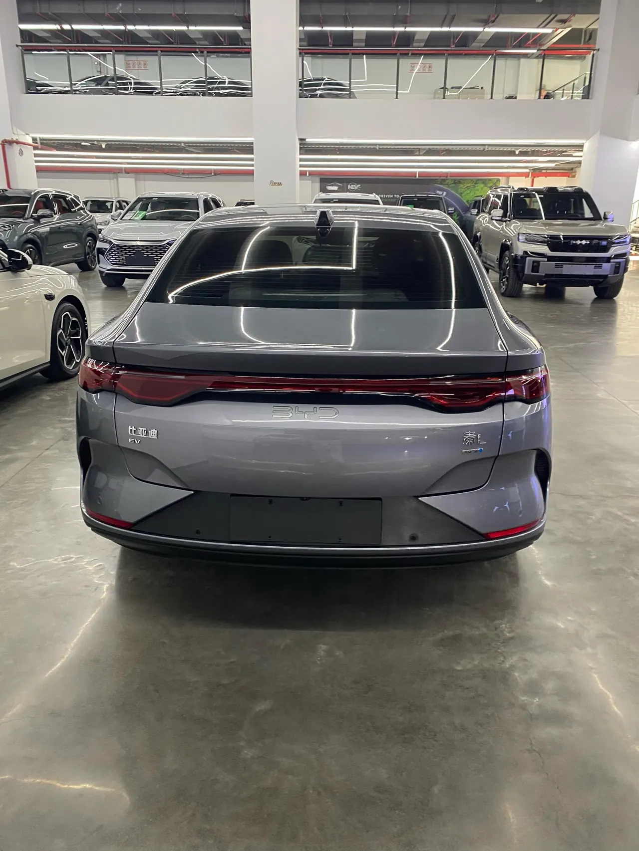 BYD 2025 Qin L EV 545KM Excellent Automatic Gear 5
