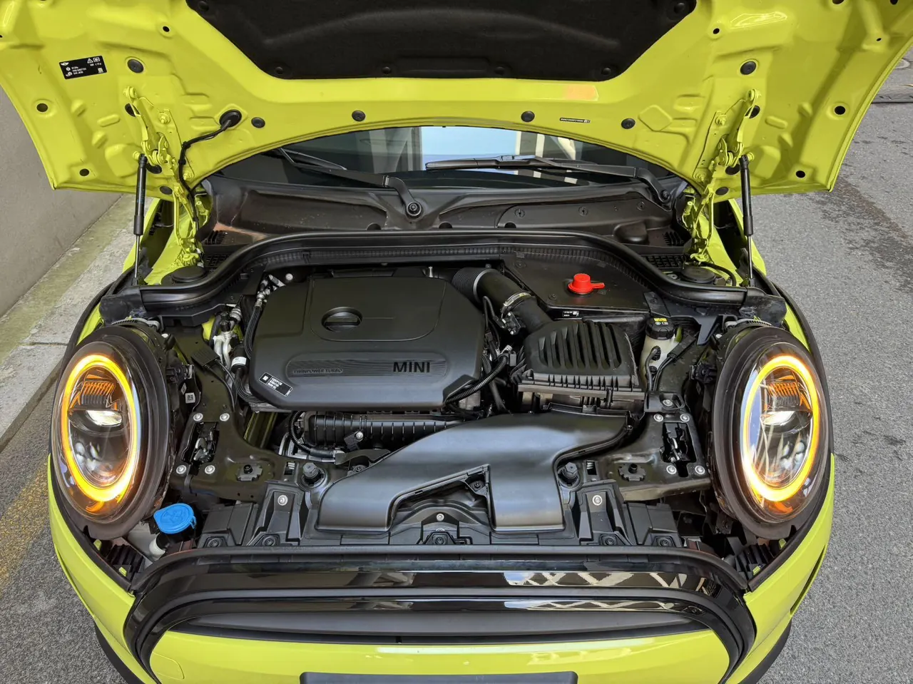 MINI Mini 5-Door (Imported) 2023 Mini Cooper 1.5T Artist Automatic Gear 16