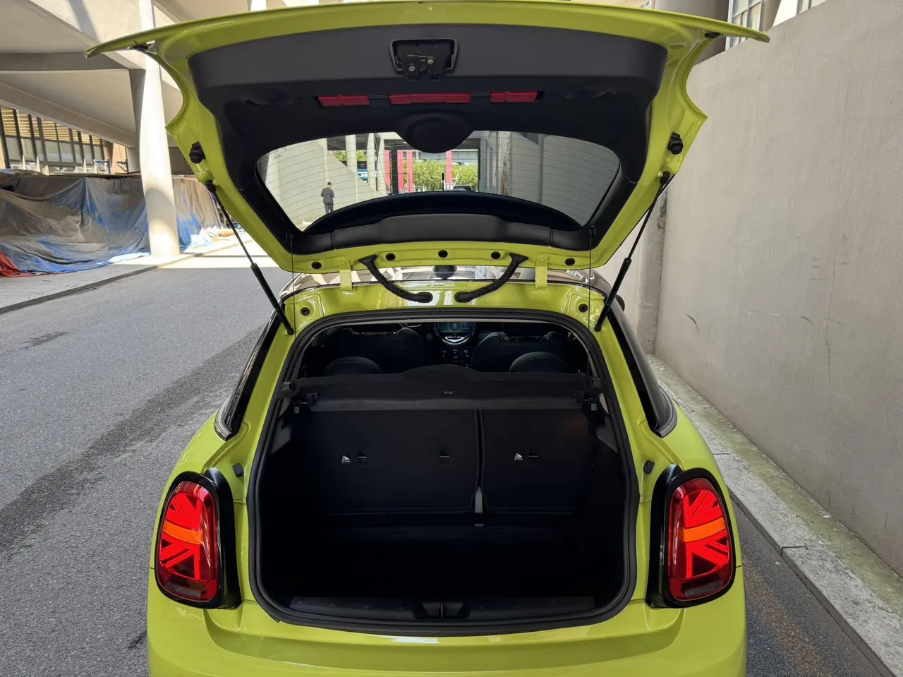 MINI Mini 5-Door (Imported) 2023 Mini Cooper 1.5T Artist Automatic Gear 17