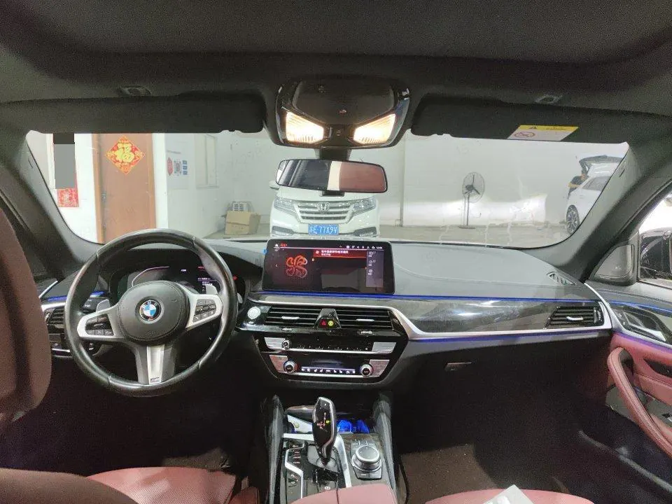 BMW 5 Series 2022 530Li 2.0T Exclusive M Sports Suit (Modified) Automatic Gear 2